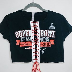 New England Patriots Superbowl Lace Up Cropped Top